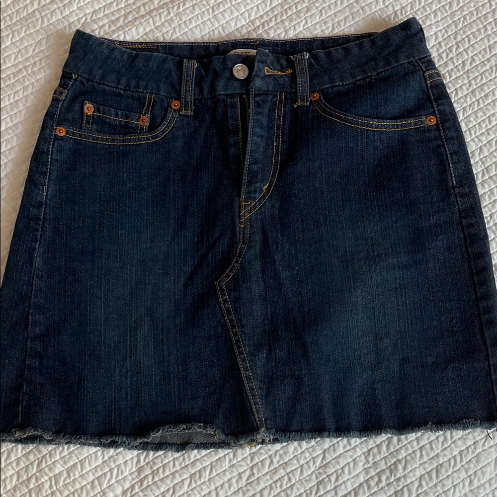 Levi’s Classic Denim Mini Skirt